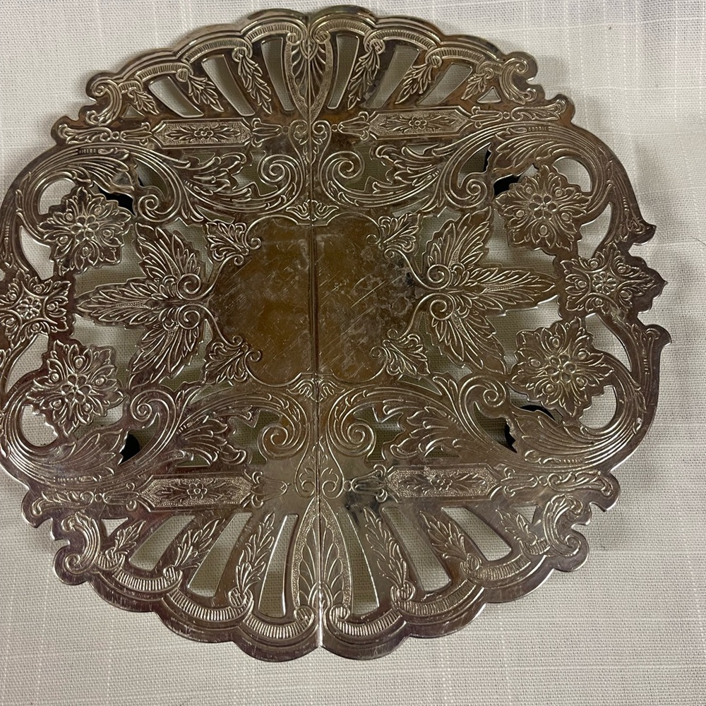 Wallace silver plated floral expendable hot pad trivet 7332